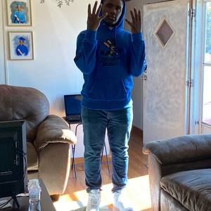 Meet your Posher, Devontae